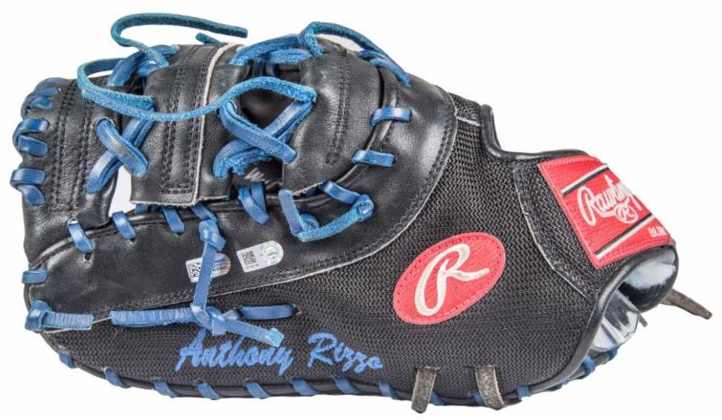 Chicago Cubs World Series Kris Bryant Anthony Rizzo gloves up for