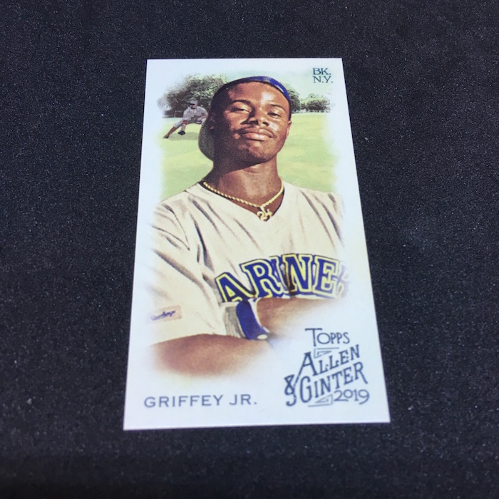 First Buzz: 2019 Topps Allen & Ginter baseball cards / Blowout Buzz