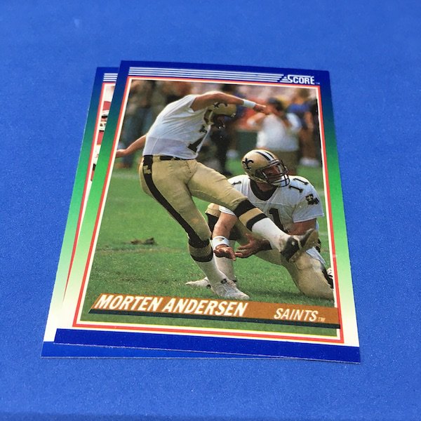 Buzz Break 1990 Score Series 1 football cards (three packs) / Blowout Buzz