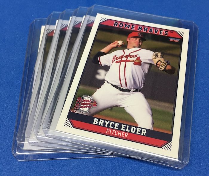 Atlanta Braves / 2022 Topps Baseball Team Set (Series 1 and 2) with (24)  Cards. ***PLUS Bonus Cards of Former Braves Greats: David Justice, Andruw